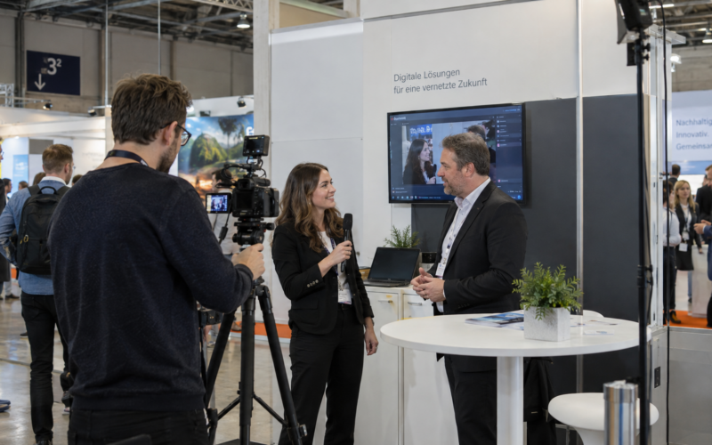 Hybride Messen: Wie Videoformate die Reichweite von Fachbesuchermessen steigern