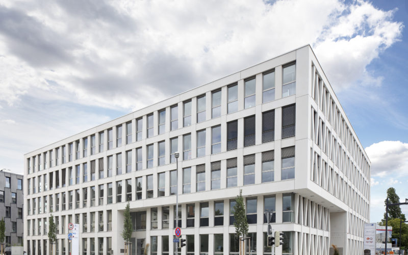 Unit Excellent Business Center GmbH & Co. KG