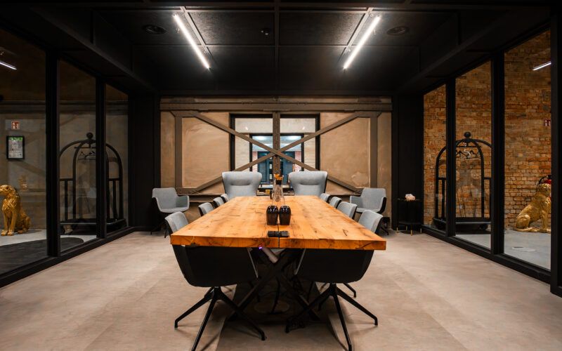 Roooar Room